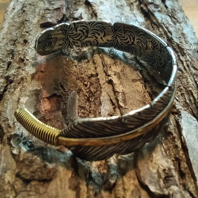 Bracelet jonc plume de corbeau Hugin Munin