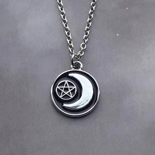Pentagram Moon Necklace 