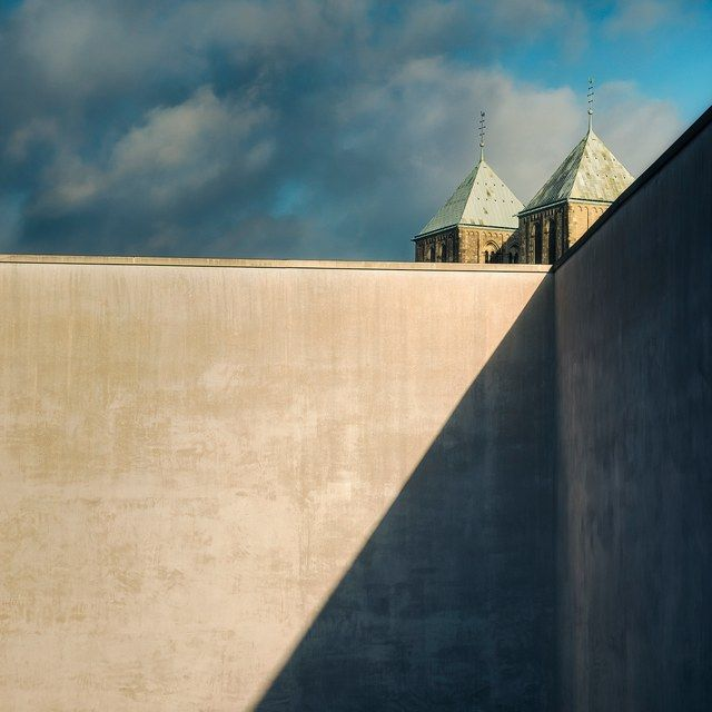 Domtürme über der Mauer