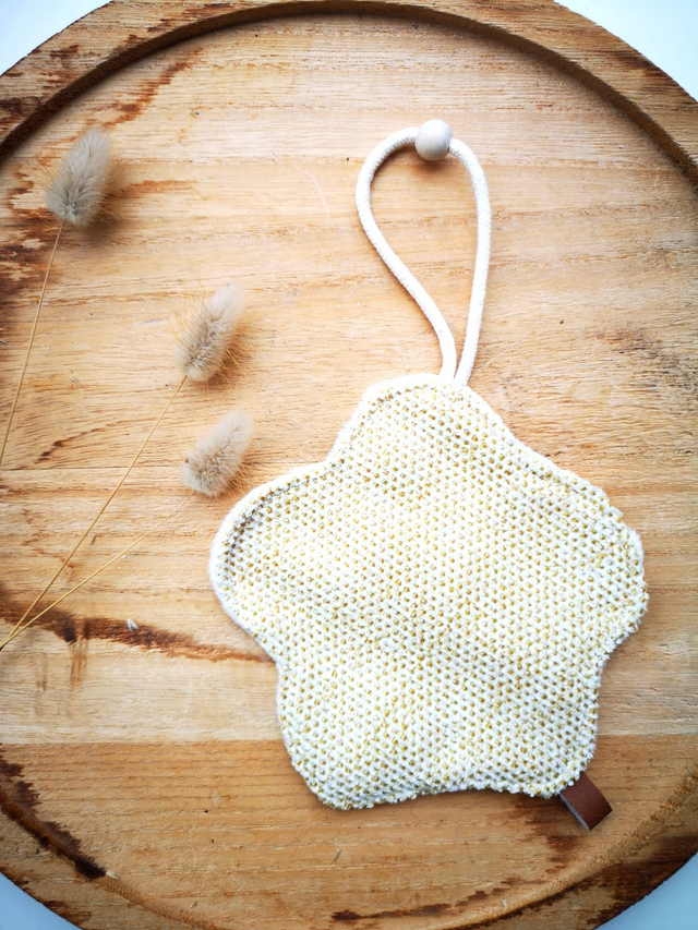 Attache tétine Fleur JAUNE