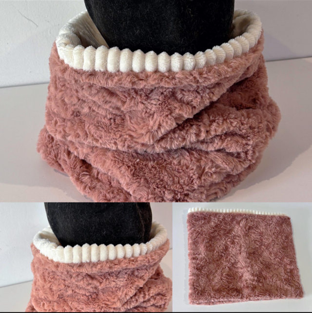 Tour de cou Snood Adulte et Enfant vieux rose et beige clair  fausse fourrure beige doublée en polaire côtelée