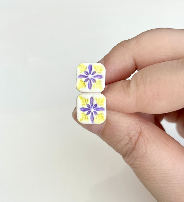 Orecchini siciliani a lobo con mini maioliche