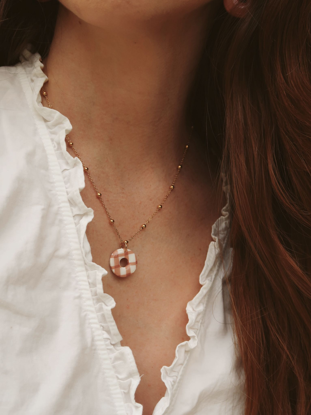 Collier Cloth