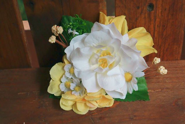 Hair flowers • L • White & yellow