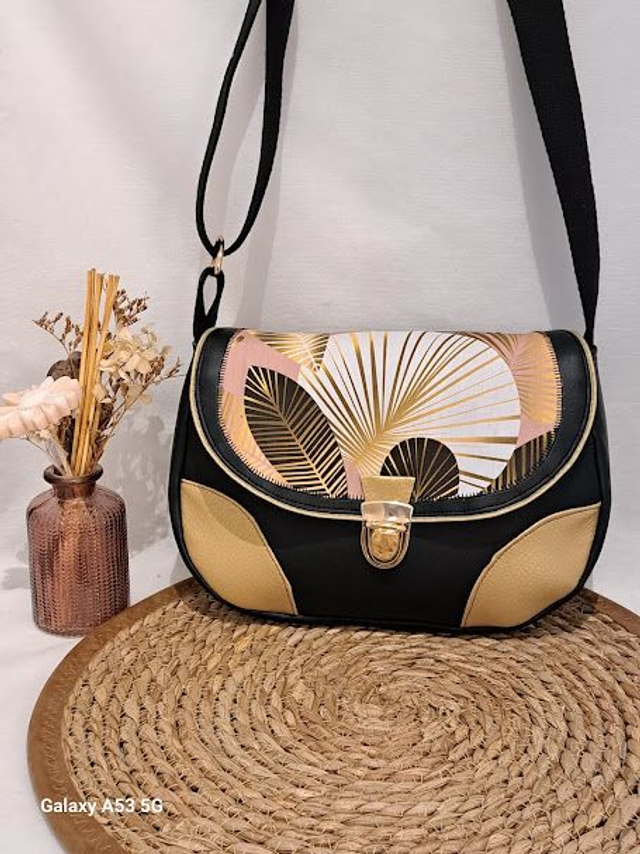 Sac bandoulière simili cuir noir