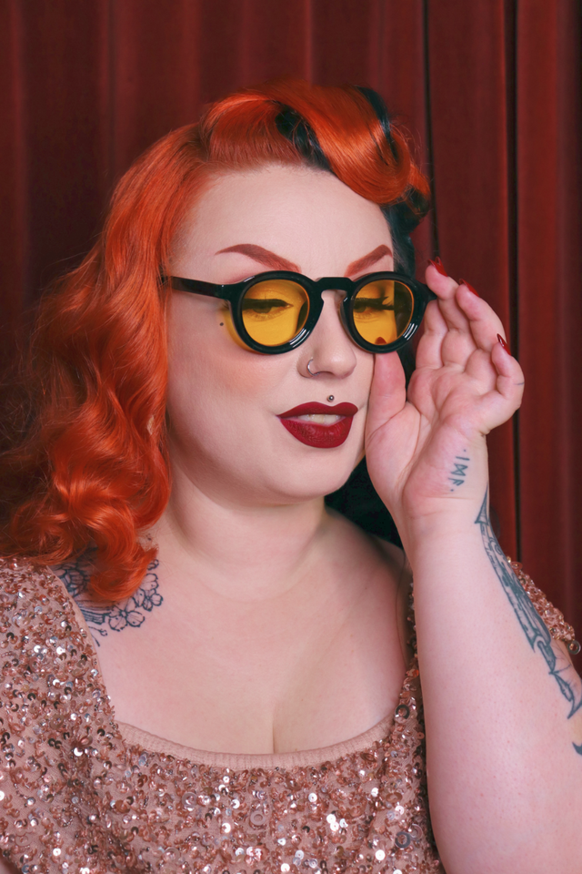 Sunglasses • la Buddy Holly