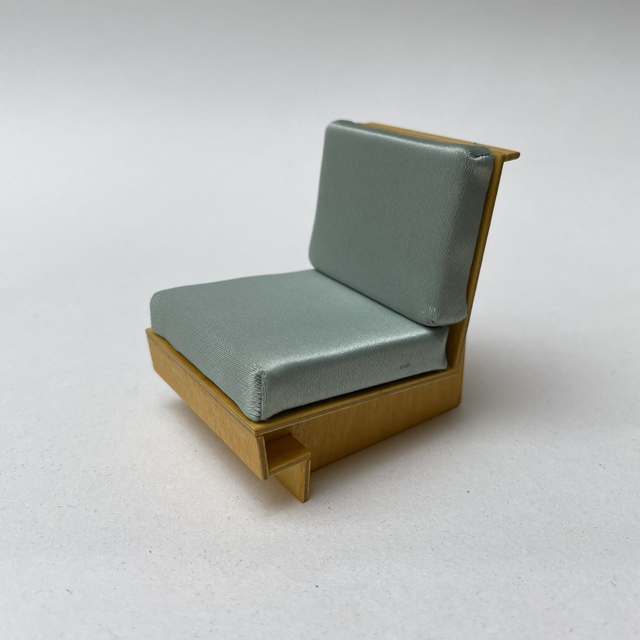 Usonian Chair