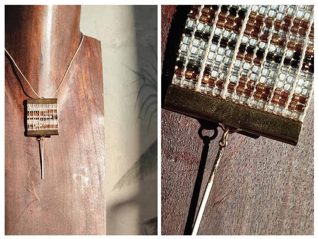 Pendentif tissé main, verre cuivre, blanc,or sur fil de lin, réglable avec chaîne d'extension 