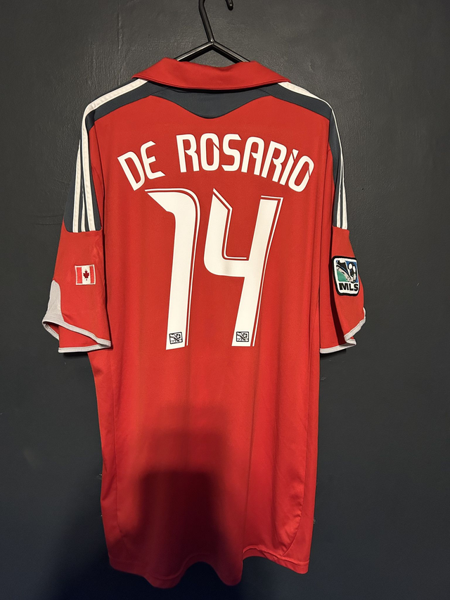 (L) Toronto FC 2009 &amp; 2010 Home / DE ROSARIO 14