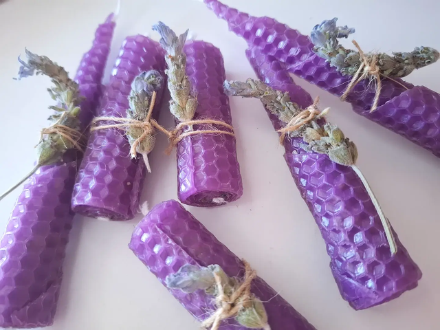 VELA MIEL LAVANDA PEQUEÑA 