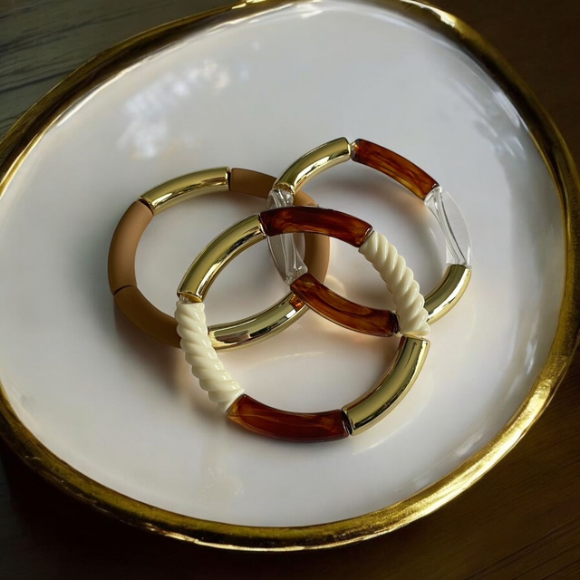 Bracelets acryliques marron ambré (petites perles acryliques)