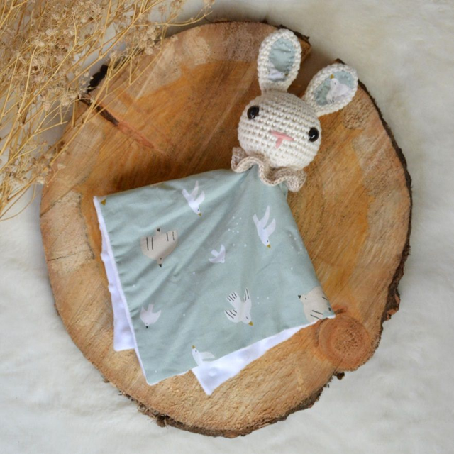 Doudou lapin écru motif oiseaux