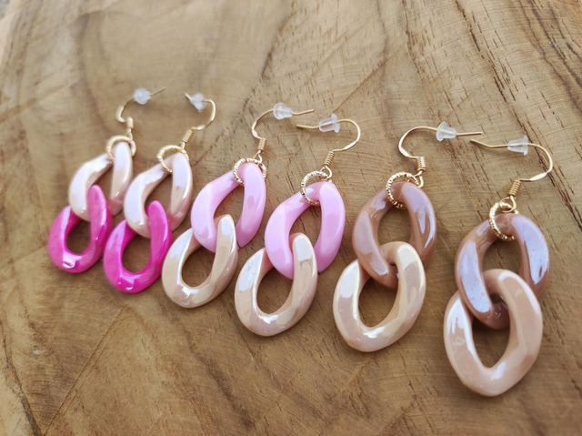 Boucles d&#039;oreilles &#039;Acrylic Chain - Gold Pink Edition&#039;