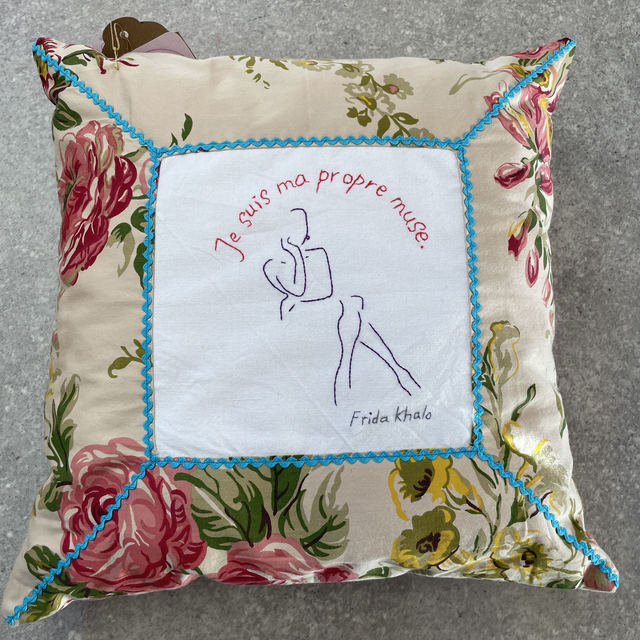 Coussin Brodé Frida
