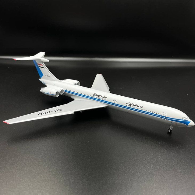 1/200 Iljuschin Il-62 Egyptair SU-ARO