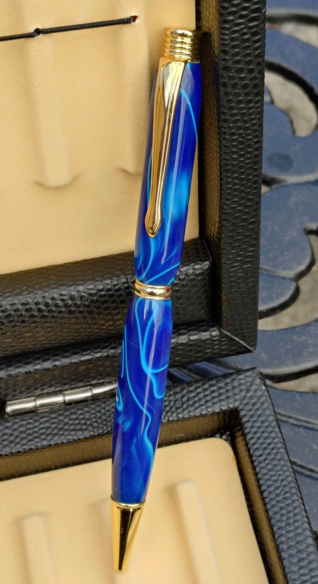 Handmade Pen - Artisan Classic Acrylic - Twist Pen - Black Ink