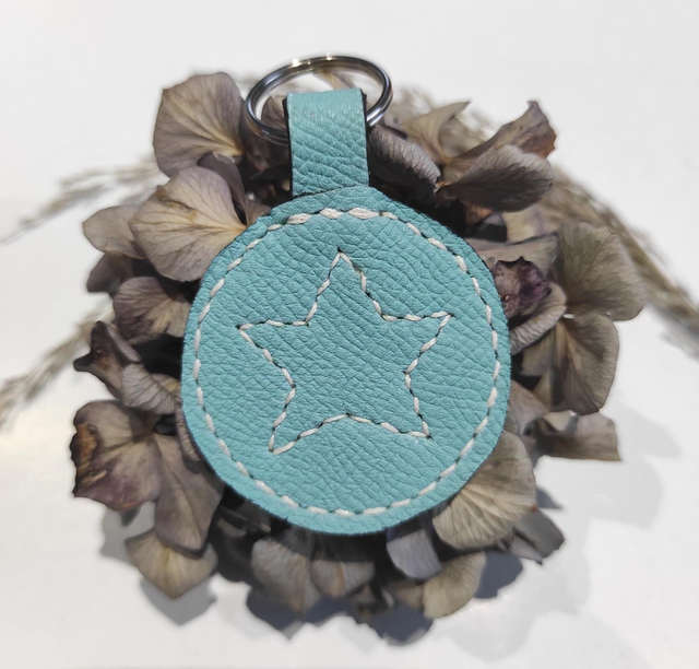 Porte clés Étoile en cuir 