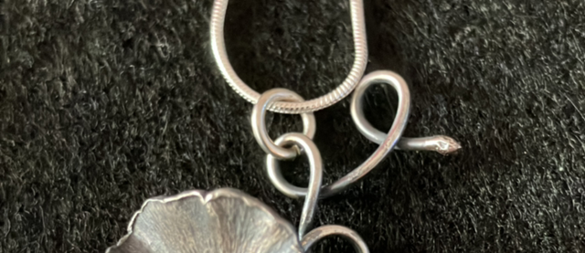 Small fine silver ginkgo leaf pendant 