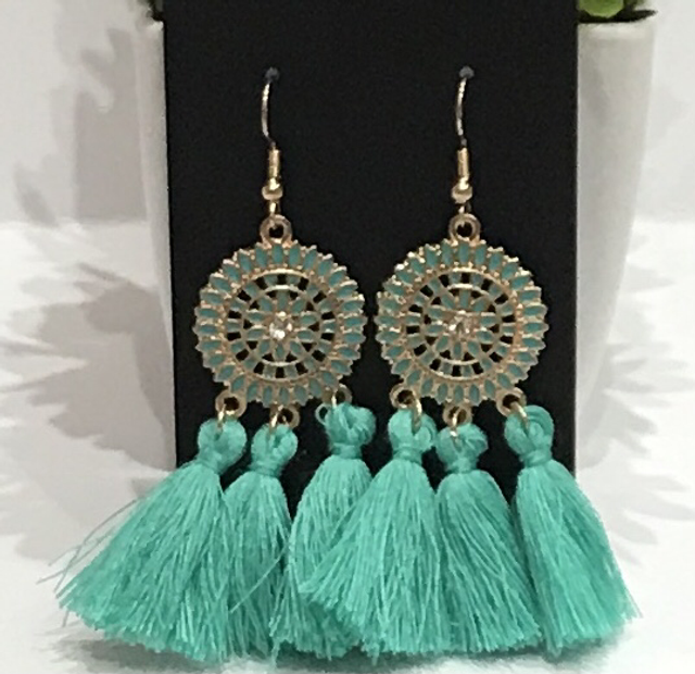 Green Dangling Earrings- GDE81