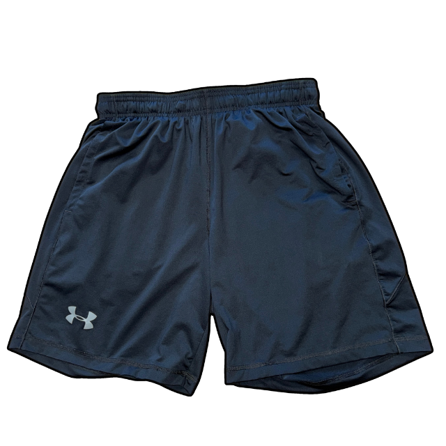 Under Armour Shorts - M
