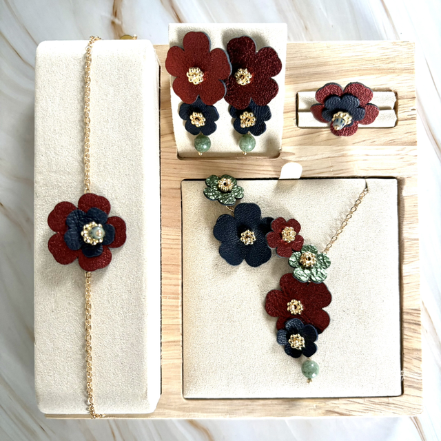 Parure HELLÉBORE Doré à l’Or Cuir Bleu nuit Rouille et vert foncé metallisé