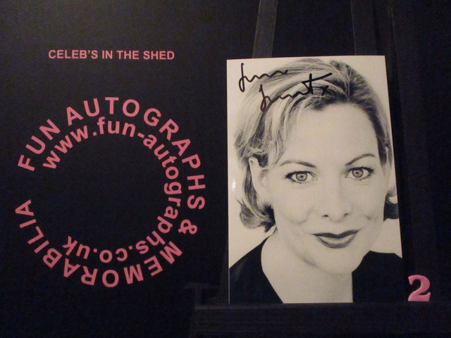 Sara Stewart Authentic Autographed 6x4 Photograph (A2)