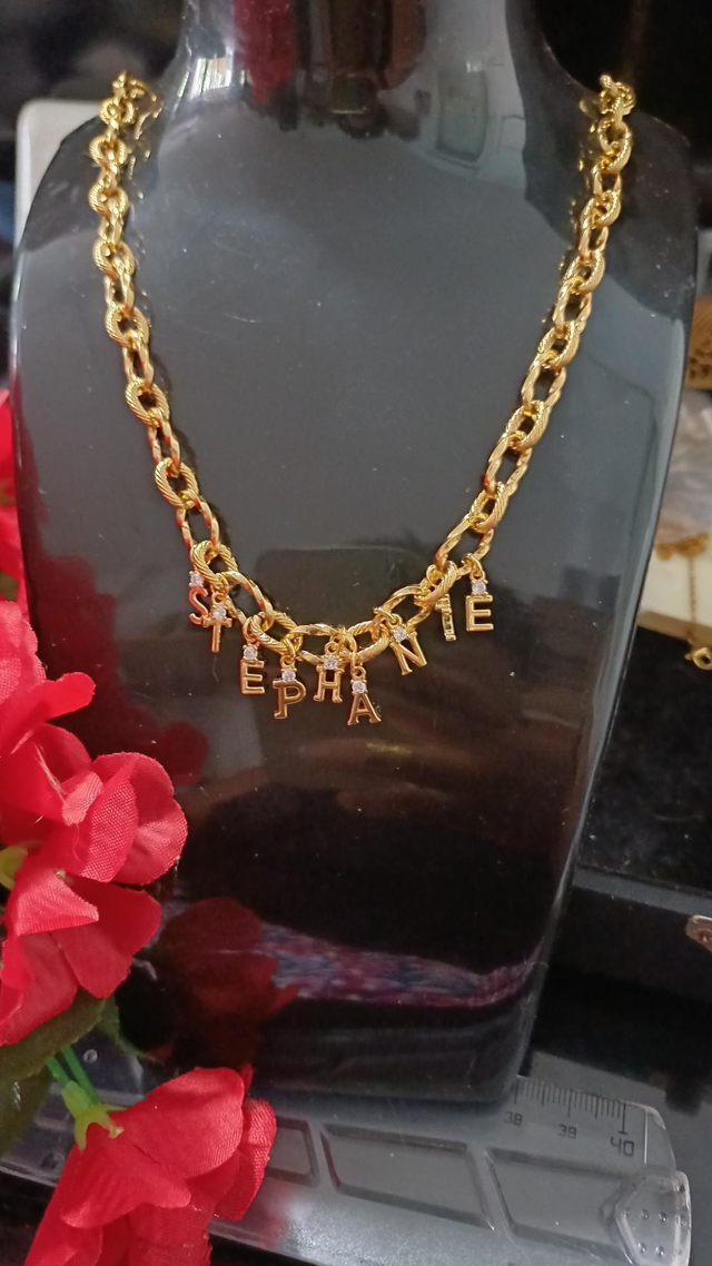 Collier Lettre Doré