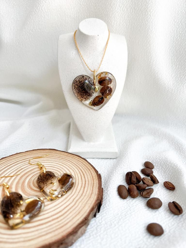 Kit Colar e Brincos Café pra Limpar Bloqueios Mentais