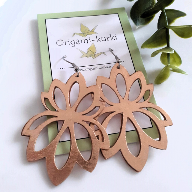 Tuplalotus, roikkuva (ruusukulta). 