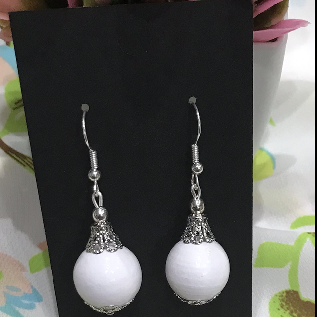 White Dangling Earrings- WDE24