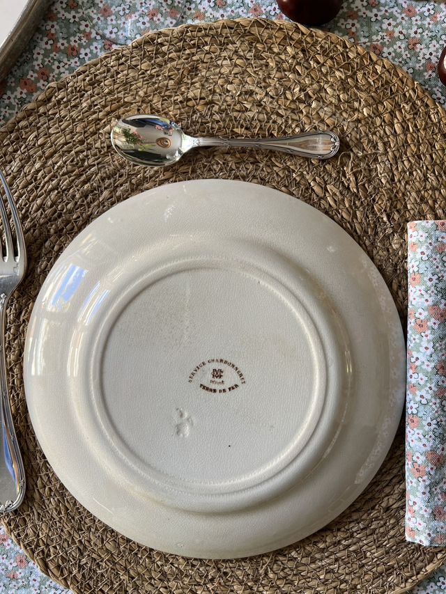 CHARDONNERET - Assiette plate de la manufacture Creil & Montereau - Terre de Fer