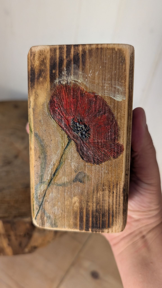 Poppy single - Tealight Candle Reclaimed Wood