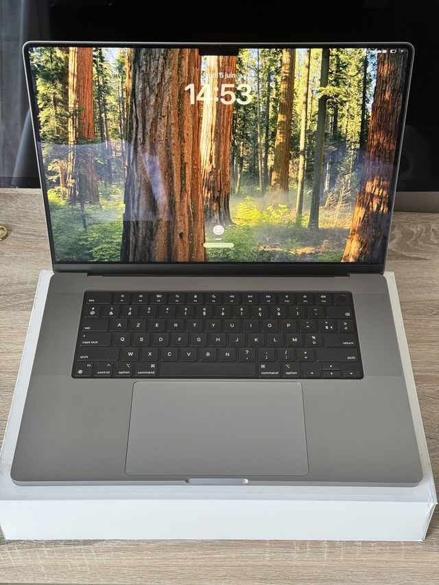 Macbook 16&#039; + Logiciels M1 pro 32g 1T SSD 2021 Sideral