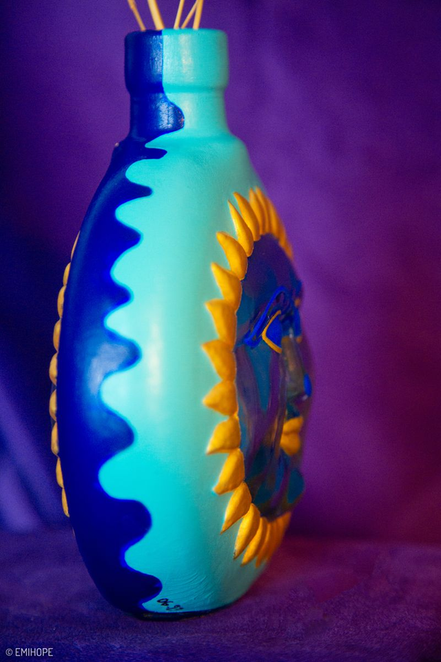 VASE BLUE SUN