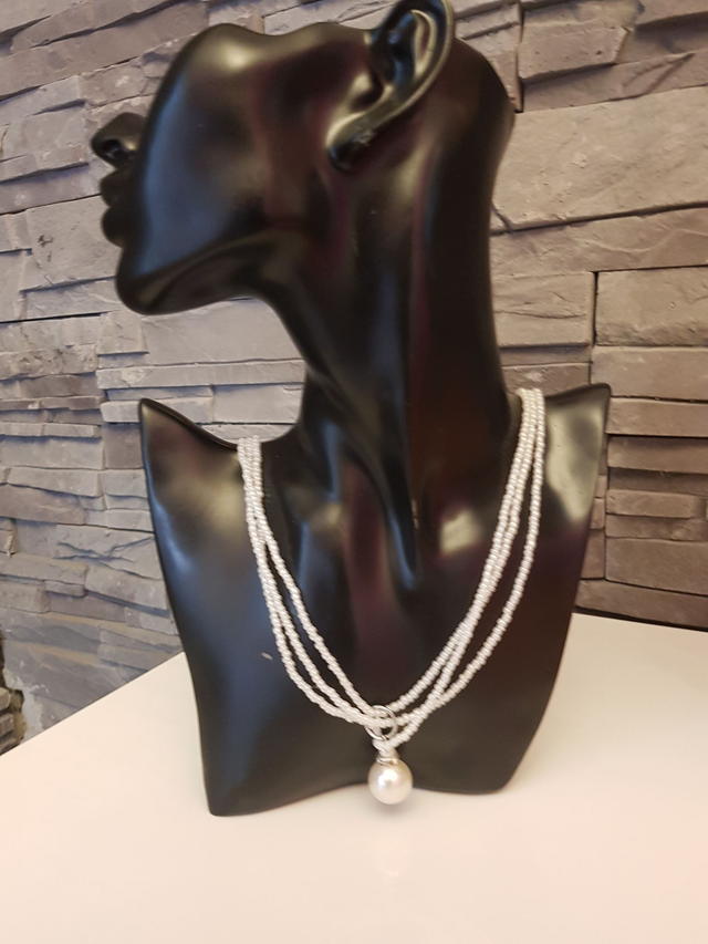 Collier Sautoir Perles Blanches