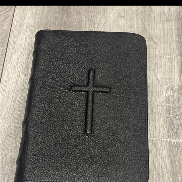Biblia handmade medie, negru bizonat, simbol cruce in relief