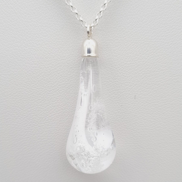 Pendentif Goutte blanche 2