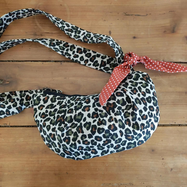 Sac LUNA dim1 banane - demi lune 