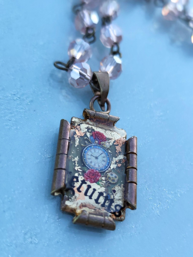 Collier 'Return Past's'