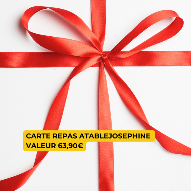 Carte de Noël: Offrir un repas pour une famille de 4 personnes avec &quot;4 Entrées/Le plat à 4 cuillères/4 Desserts&quot; 