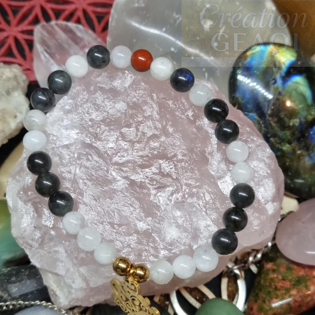 Pierre de lune noire, lune blanche et jaspe rouge