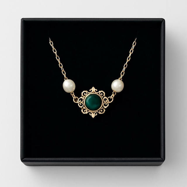 ROYAL EMERALD GREEN NECKLACE 