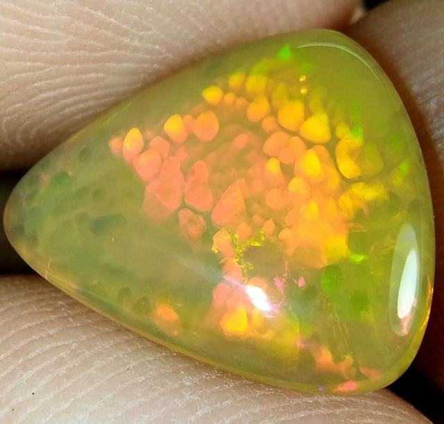 Opale Éthiopienne nid d'abeille