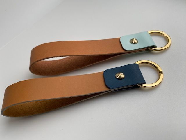 Porte-clés en cuir bicolore collection Camel