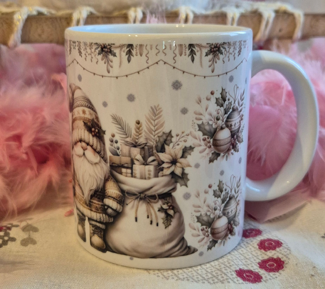🦌 Tasse Charme Rustique Hivernal : Gnome et Renne en Pull Norvégien ☕