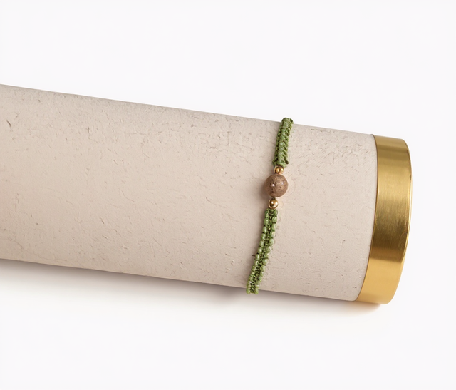 Bracelet double face 1 perle naturelle en micro-macramé