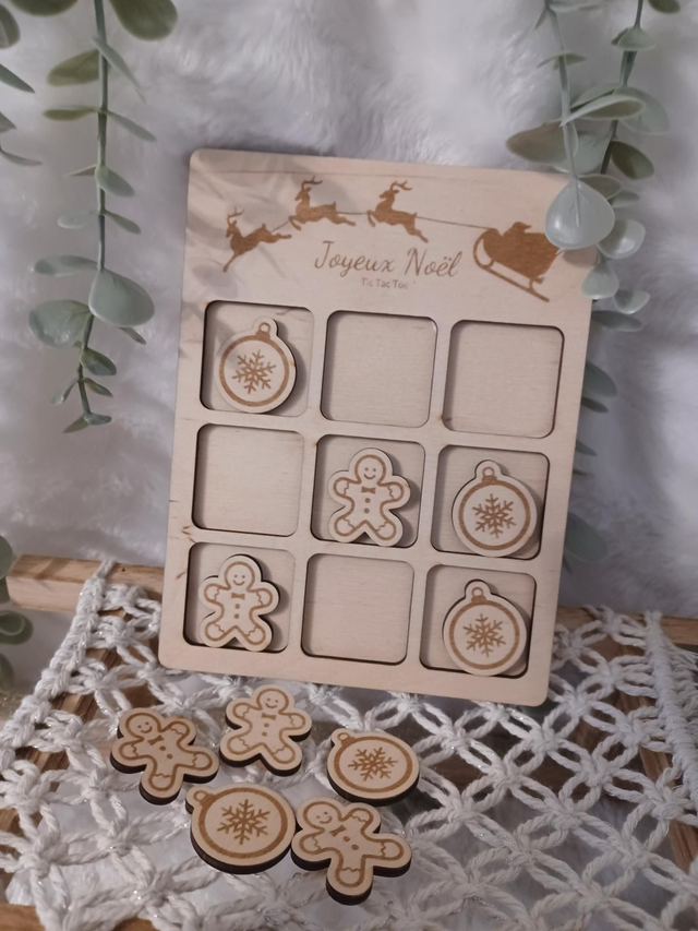 🎅 Jeu de Morpion de Noël en Bois – Tic Tac Toe magique 🎄