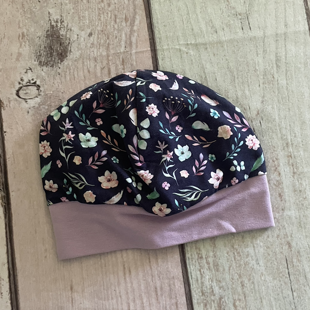 Mütze, Größe 59-61, Blumen