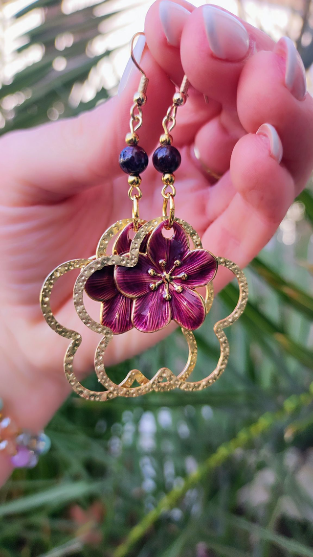 A Boucles d'oreilles "Flower" Grenat