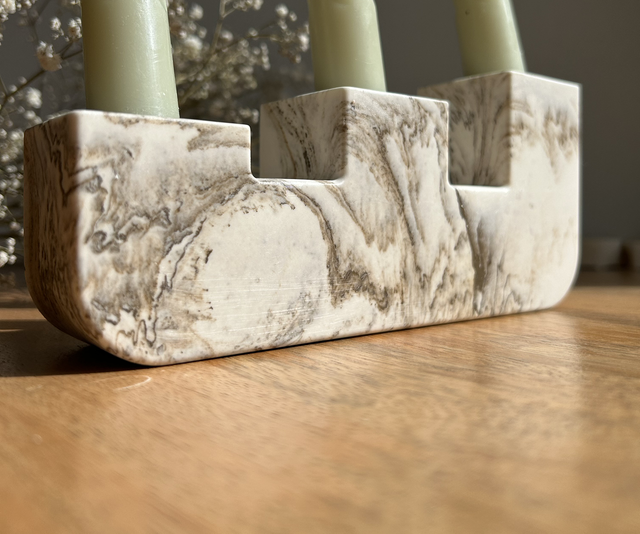 Bougeoir à trois trous mabré beige 